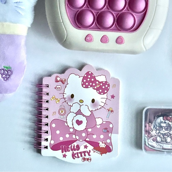 💝Hello Kitty Adorable 6-Piece Bundle (HK6P-5) - Picture 2 of 8